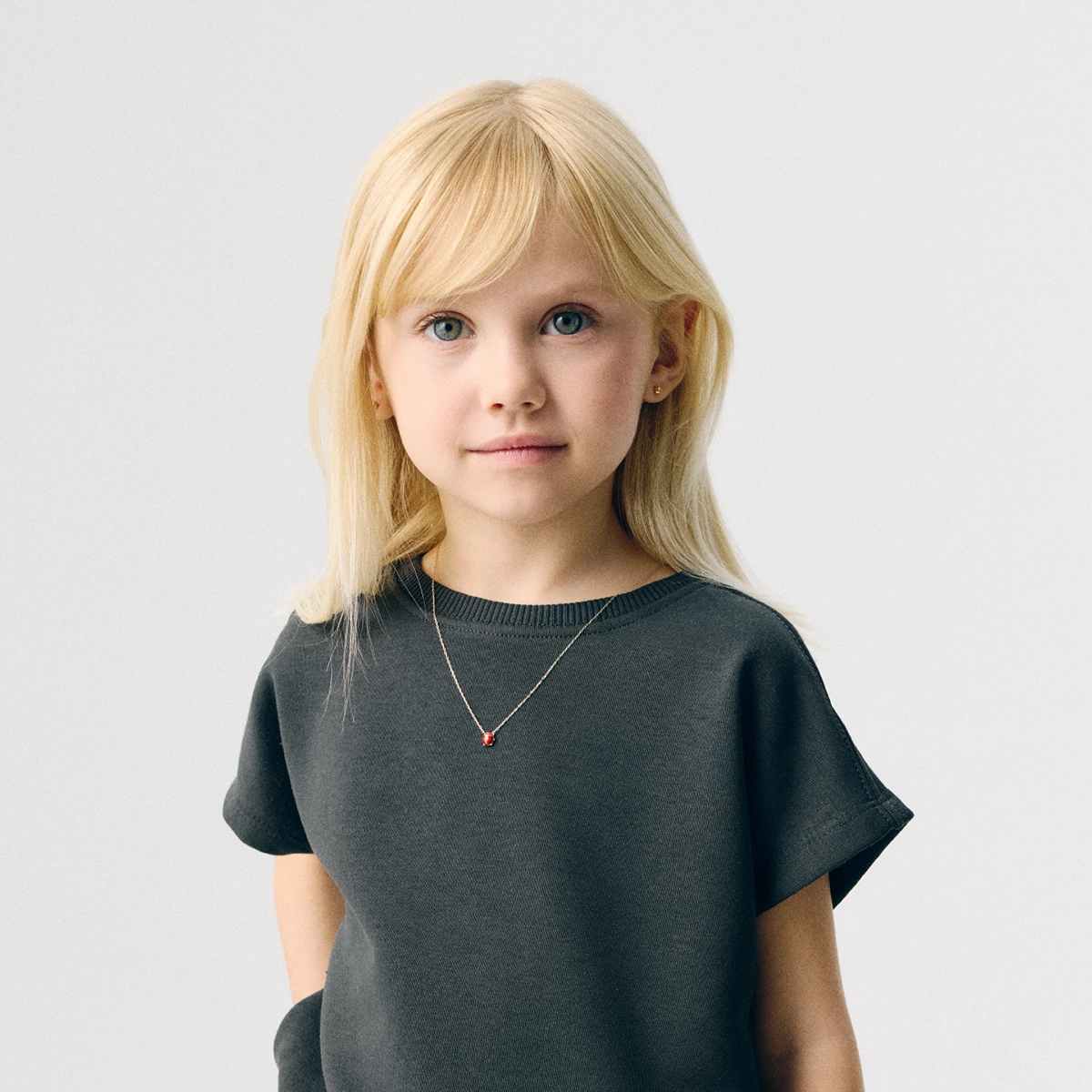 18k gold pendant
