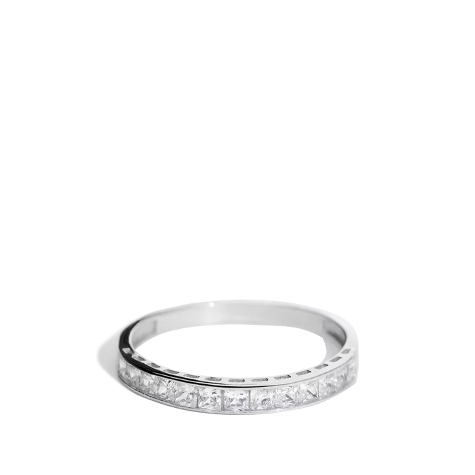 18k white gold ring