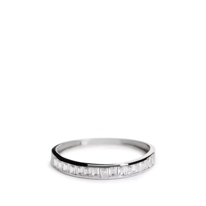 18k white gold ring